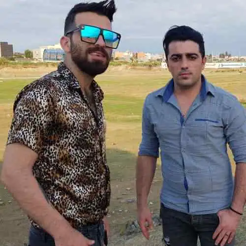 پر حاشیه